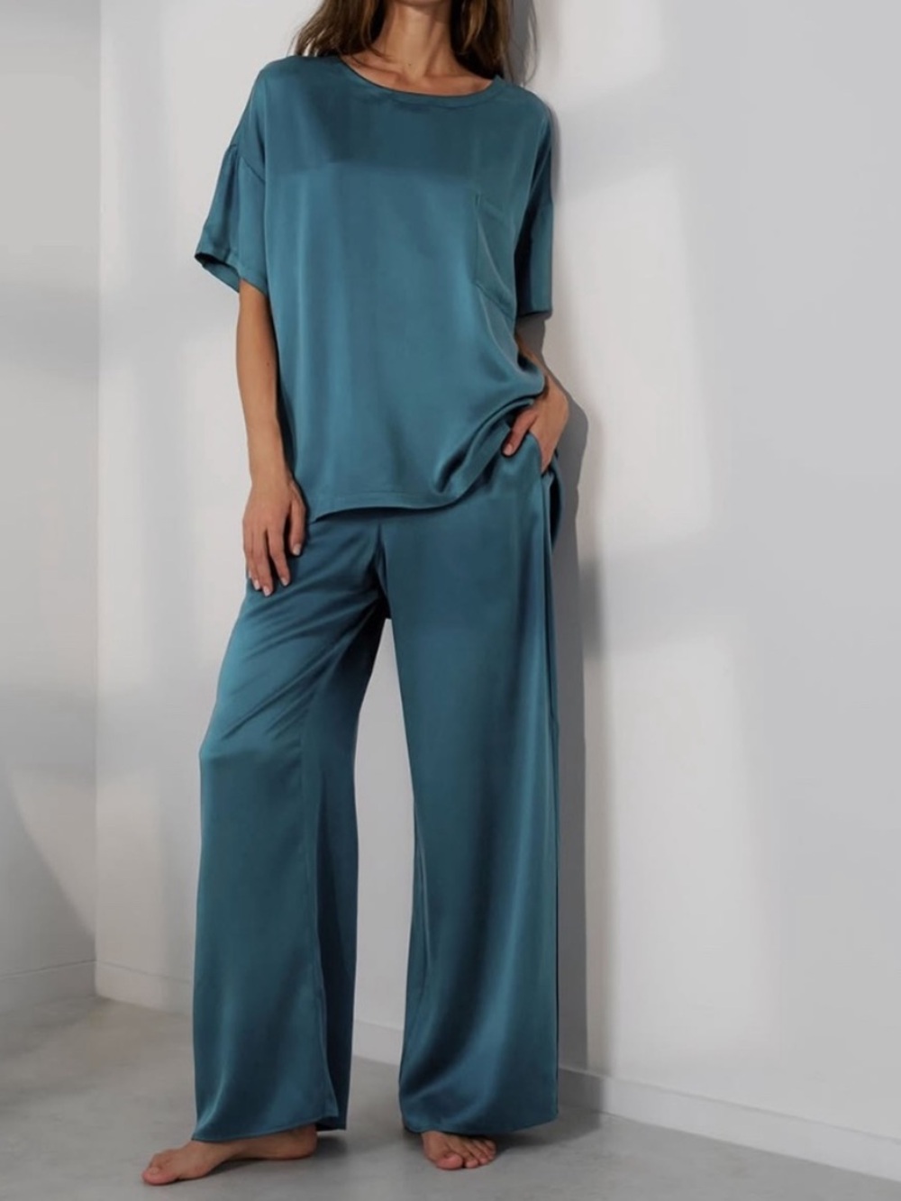 Lunya washable silk tee pants pajama set